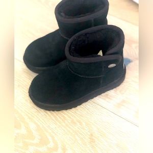 Ugg kids boots